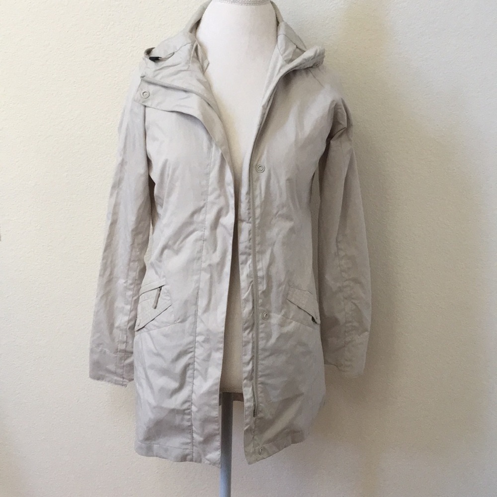 Royal Robbins Rain Trenchcoat